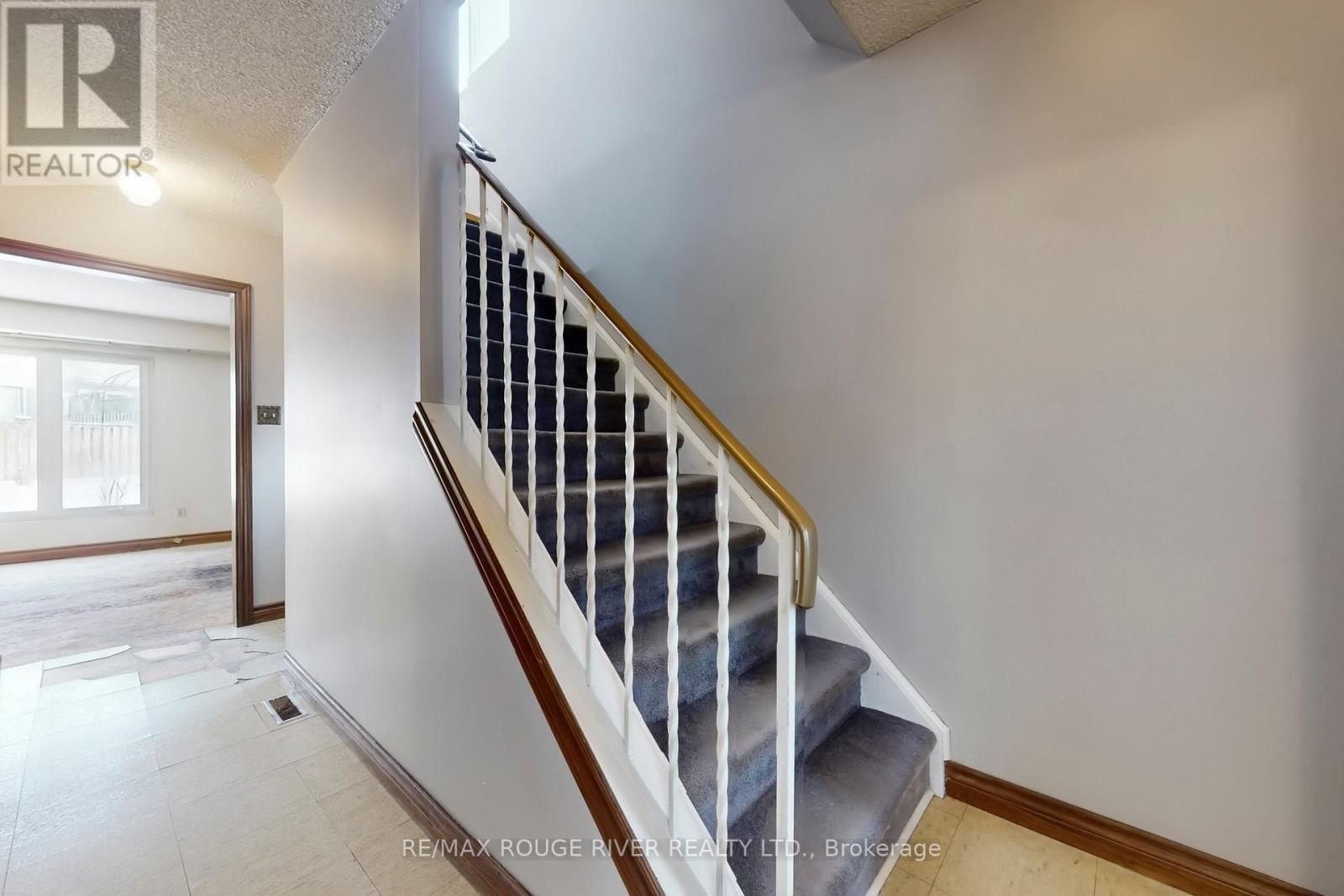 313 Rondeau Court, Oshawa, ON - Indoor Photo Showing Other Room