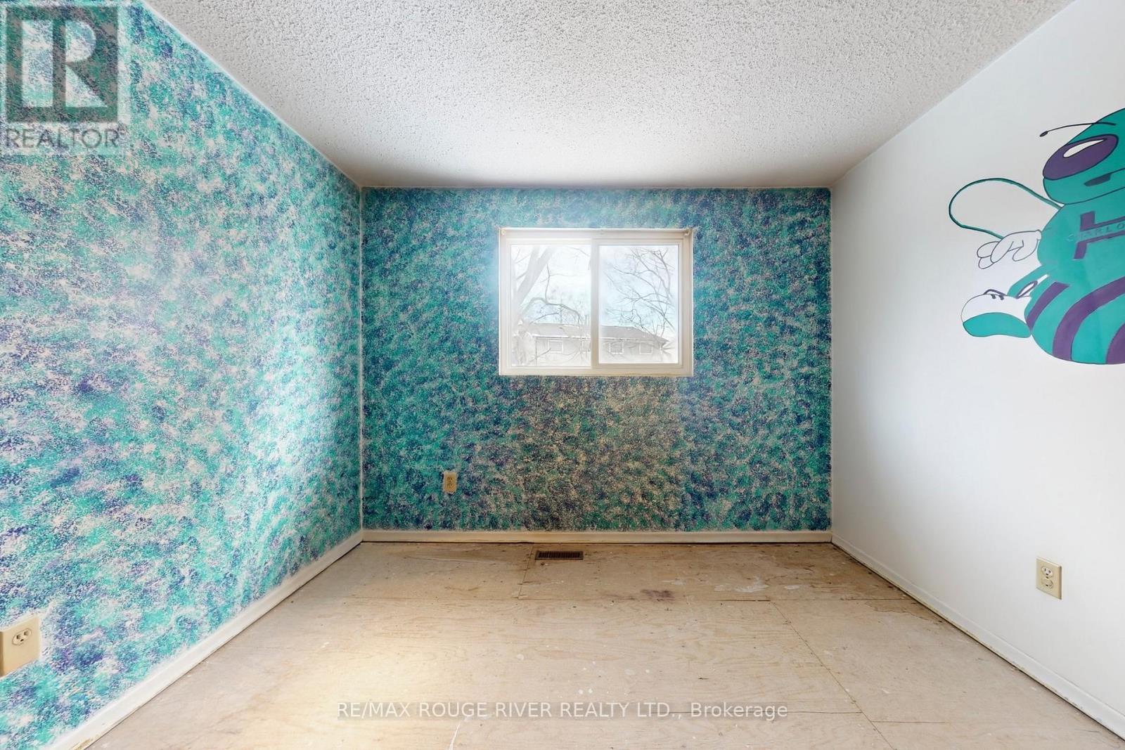 313 Rondeau Court, Oshawa, ON - Indoor Photo Showing Other Room