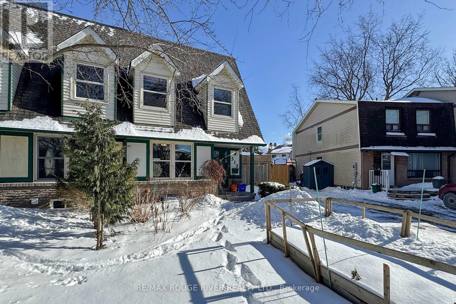 313 Rondeau Court, Oshawa, ON - Outdoor With Facade