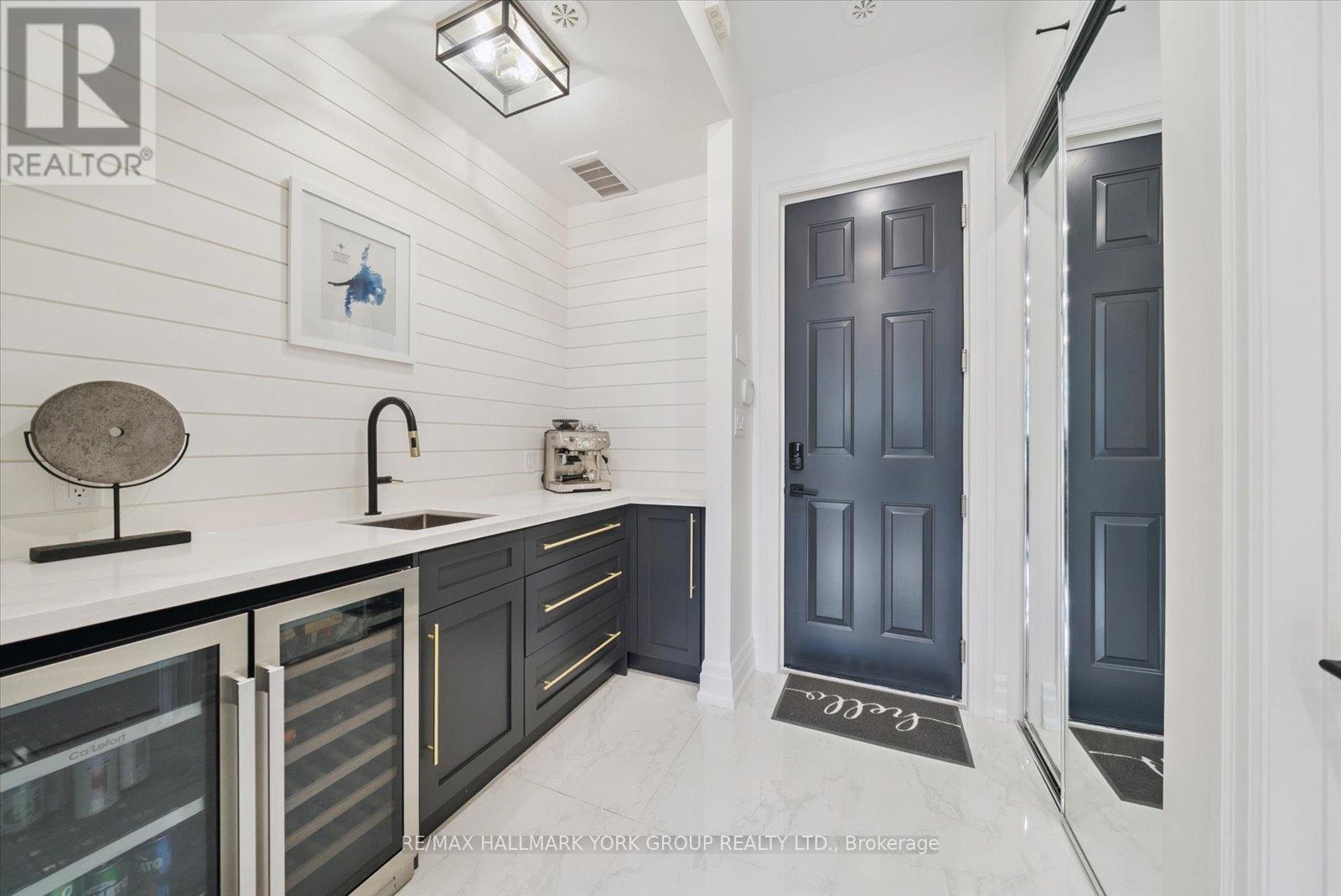 3753 Riva Avenue, Innisfil, ON - Indoor