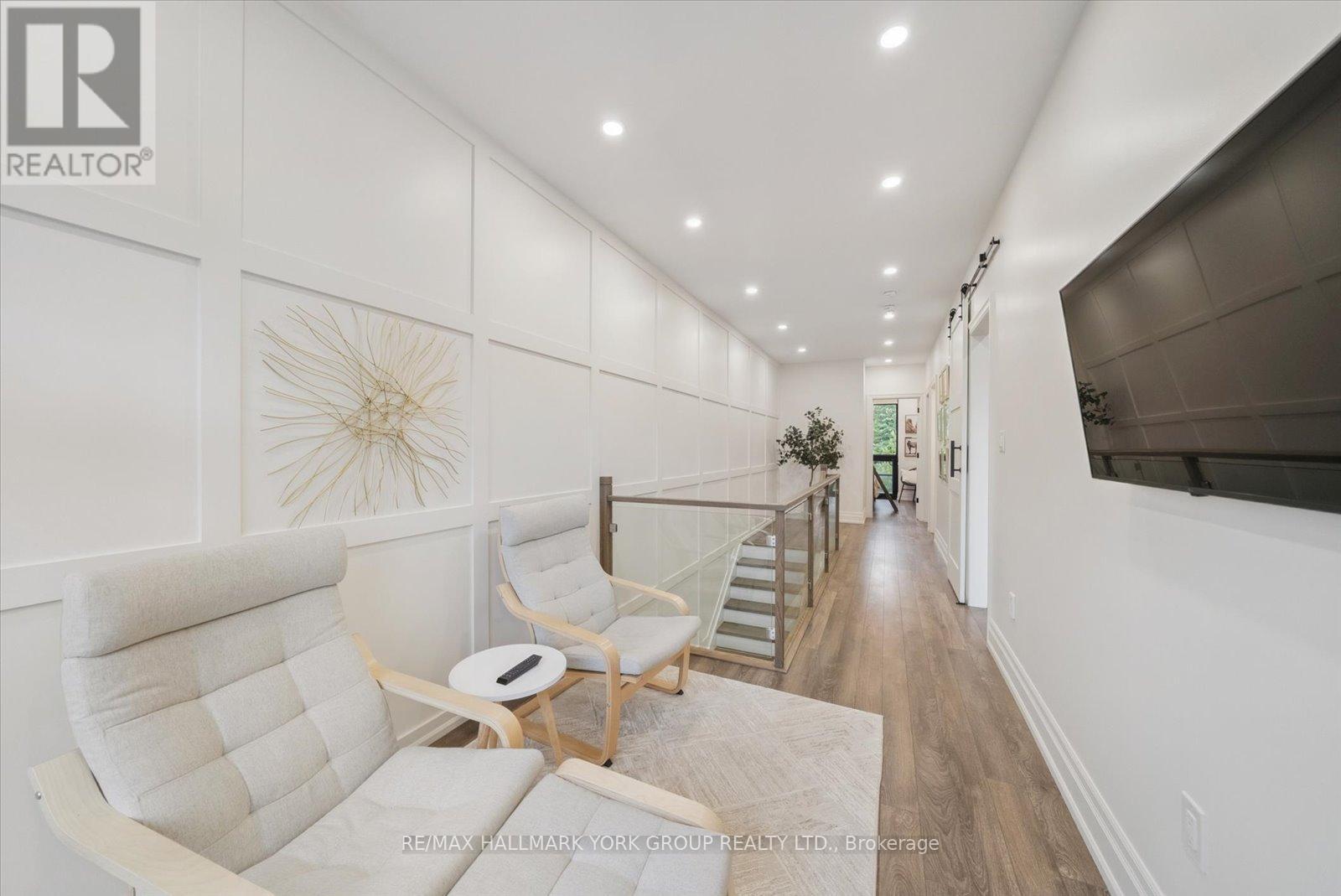 3753 Riva Avenue, Innisfil, ON - Indoor Photo Showing Other Room