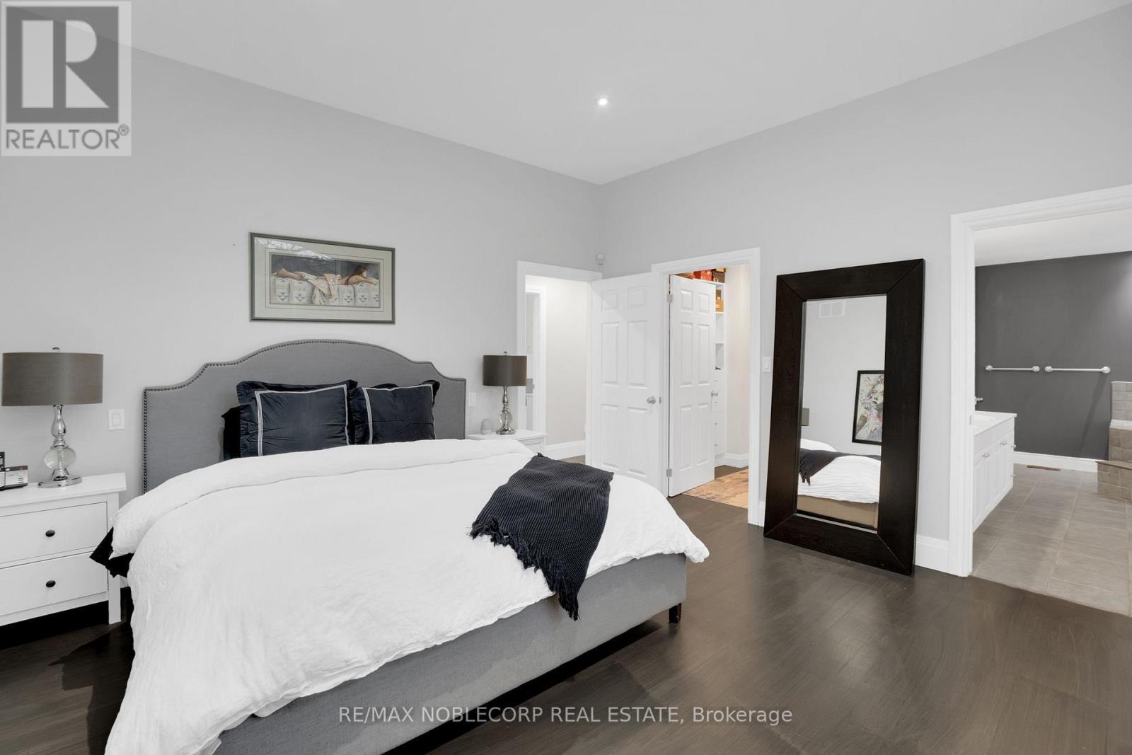 17088 Horseshoe Hill Road, Caledon, ON - Indoor Photo Showing Bedroom