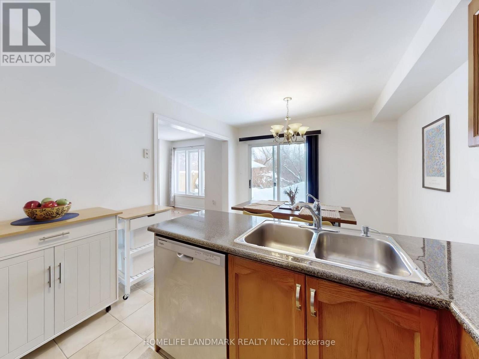 156 Pressed Brick Drive, Brampton, ON - Indoor Photo Showing Kitchen With Double Sink