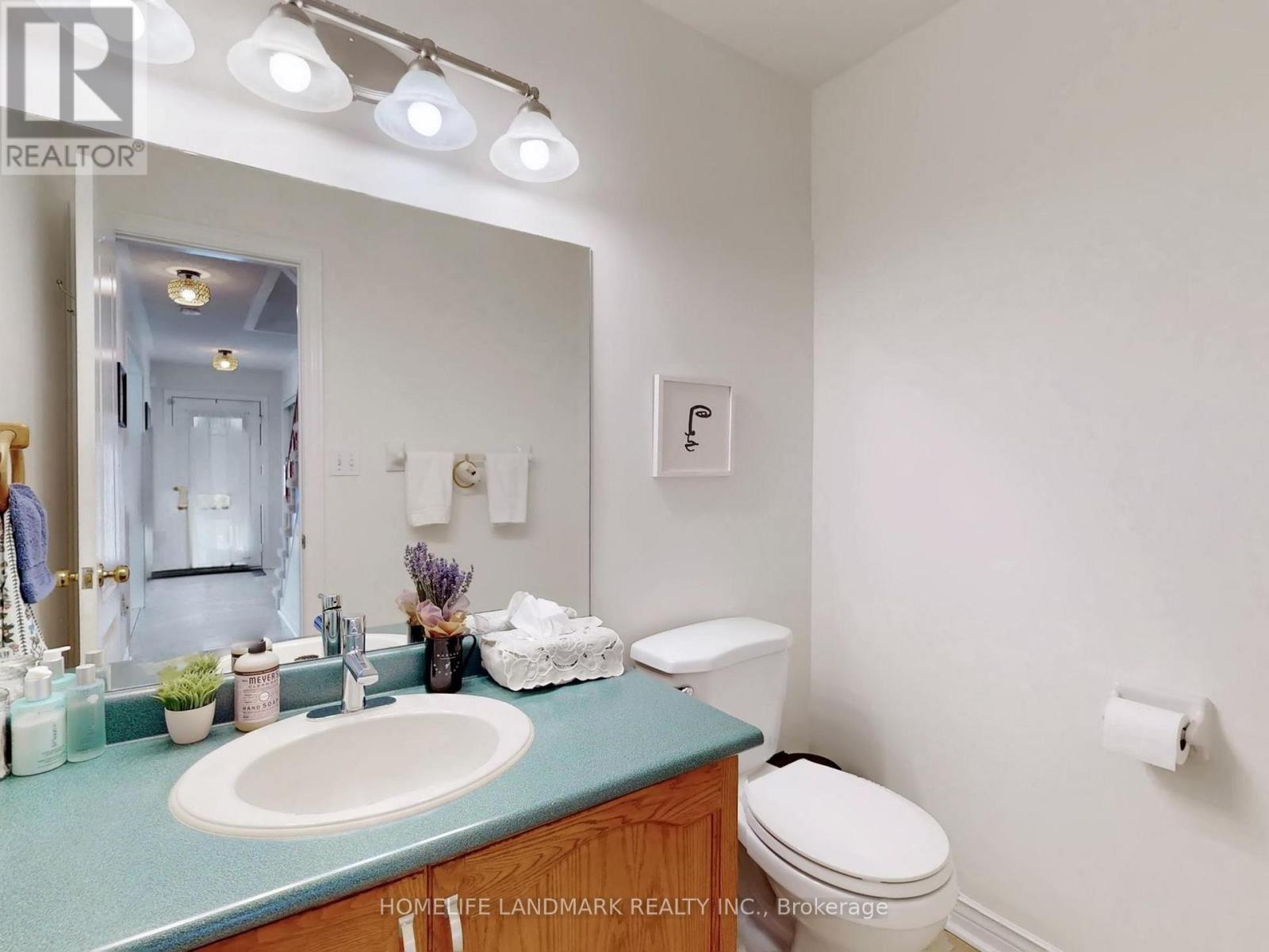 156 Pressed Brick Drive, Brampton, ON - Indoor Photo Showing Bathroom