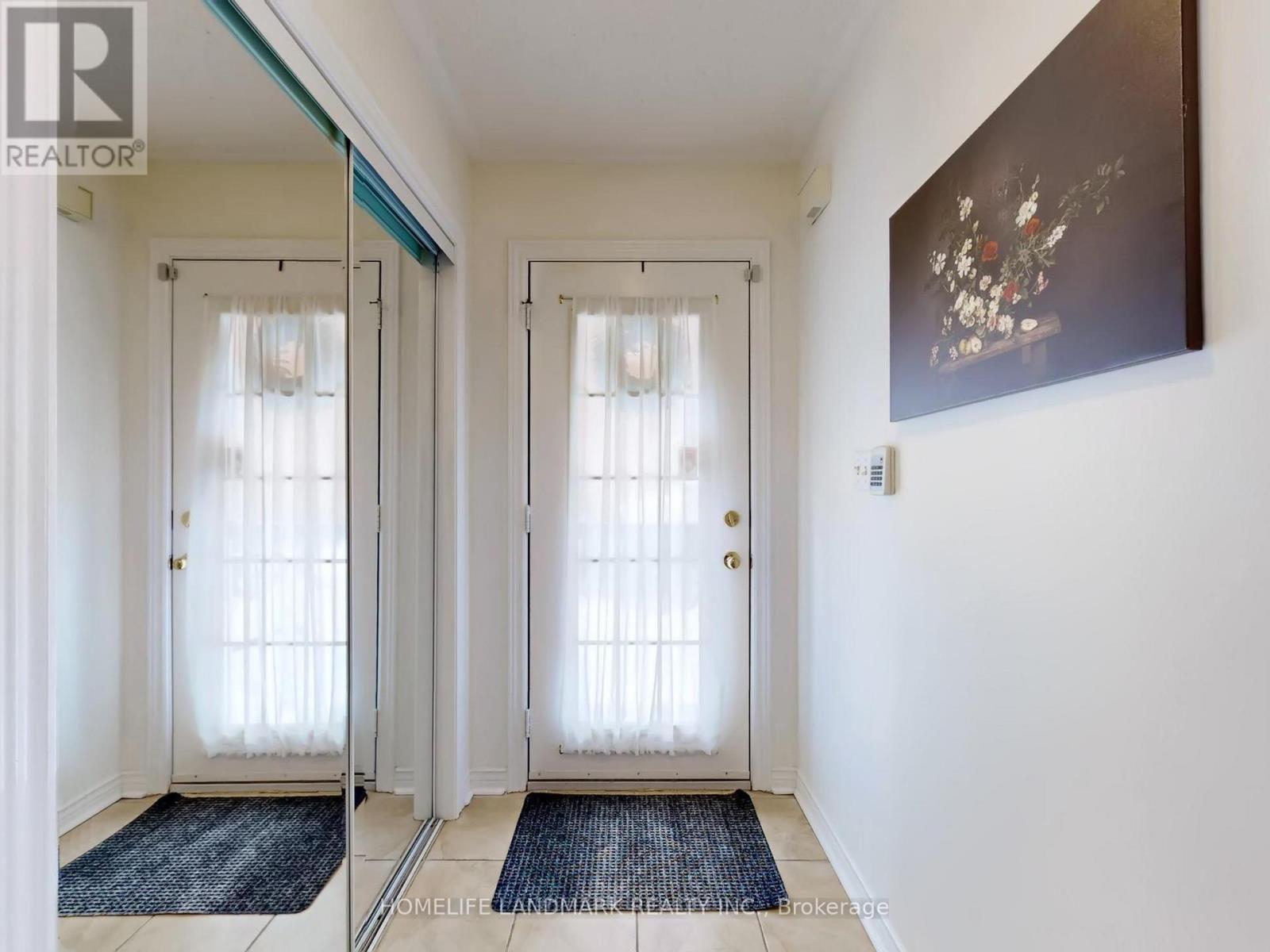 156 Pressed Brick Drive, Brampton, ON - Indoor Photo Showing Other Room