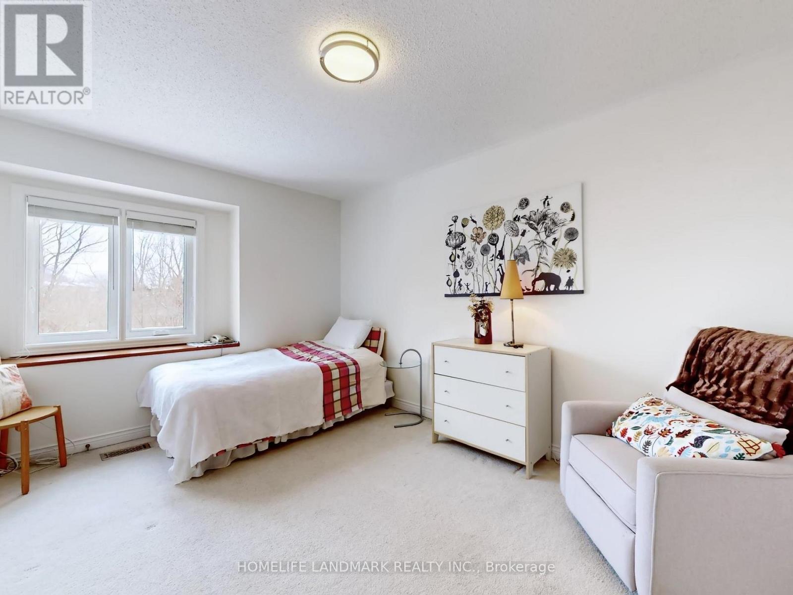 156 Pressed Brick Drive, Brampton, ON - Indoor Photo Showing Bedroom