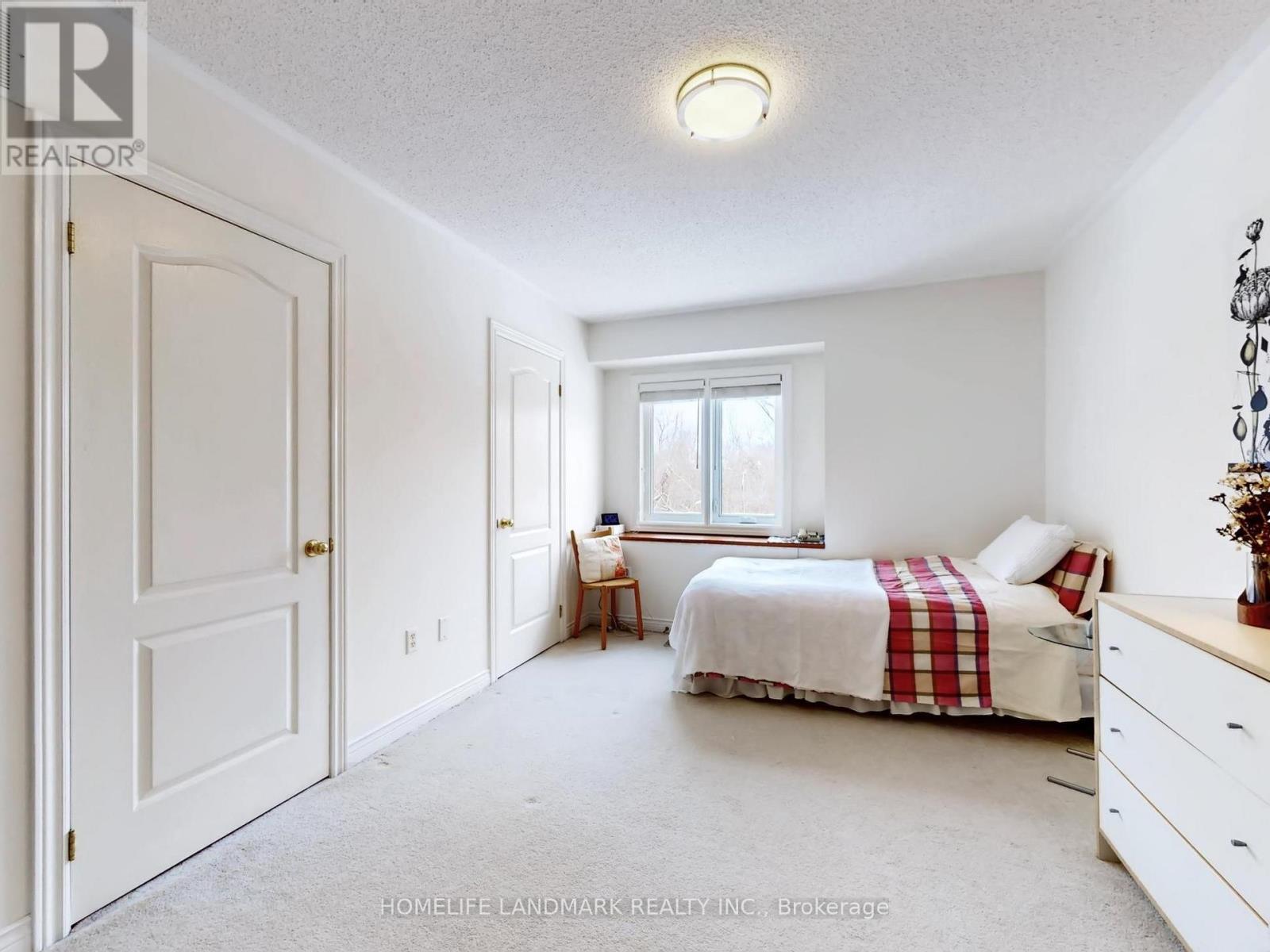 156 Pressed Brick Drive, Brampton, ON - Indoor Photo Showing Bedroom