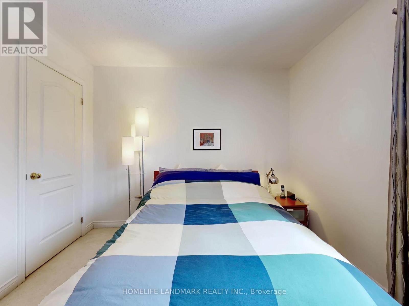 156 Pressed Brick Drive, Brampton, ON - Indoor Photo Showing Bedroom