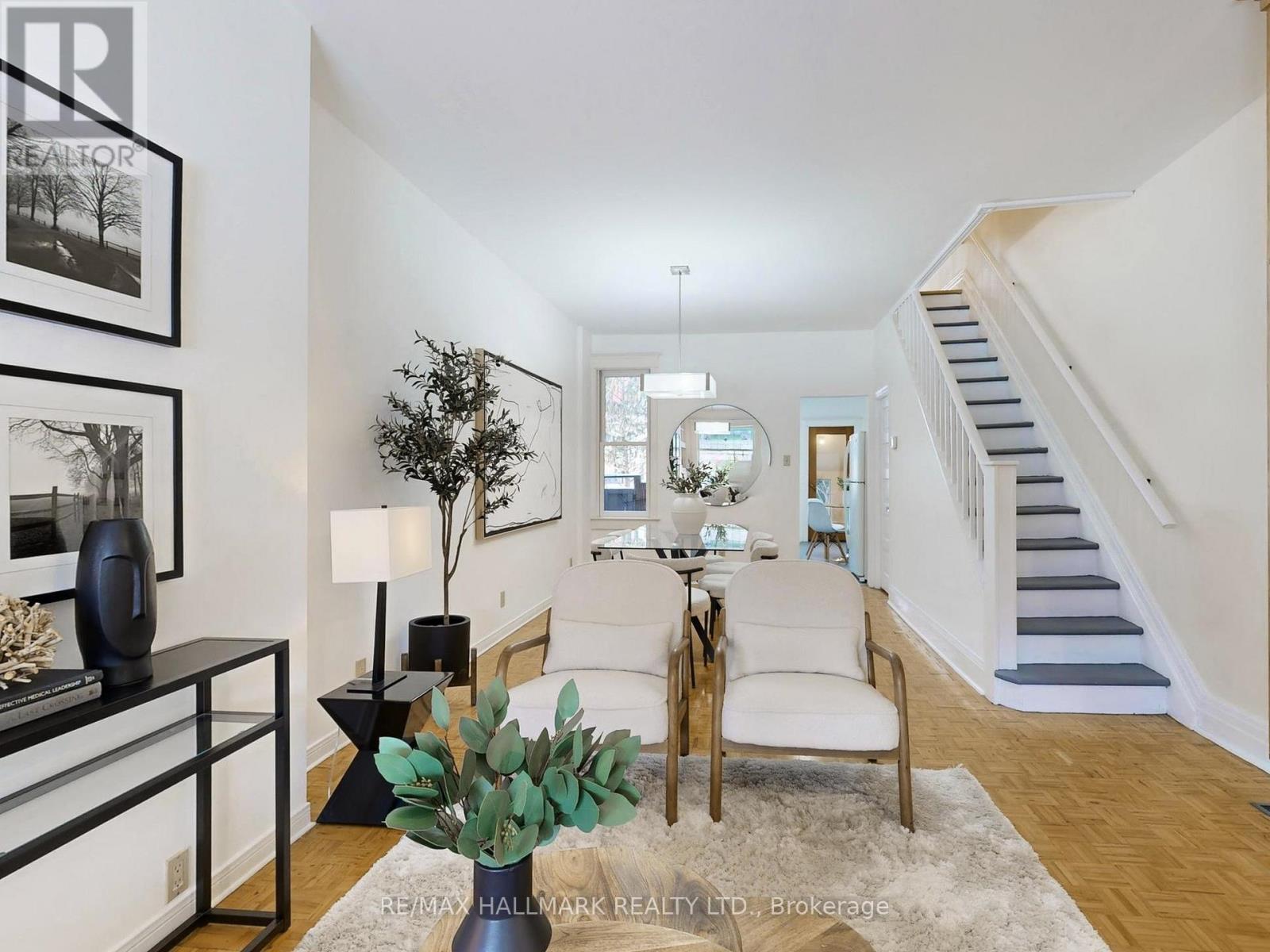 242 Delaware Avenue, Toronto, ON - Indoor