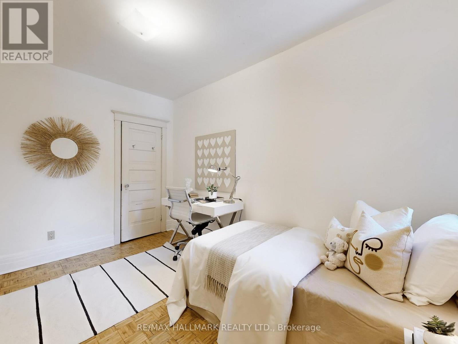 242 Delaware Avenue, Toronto, ON - Indoor Photo Showing Bedroom