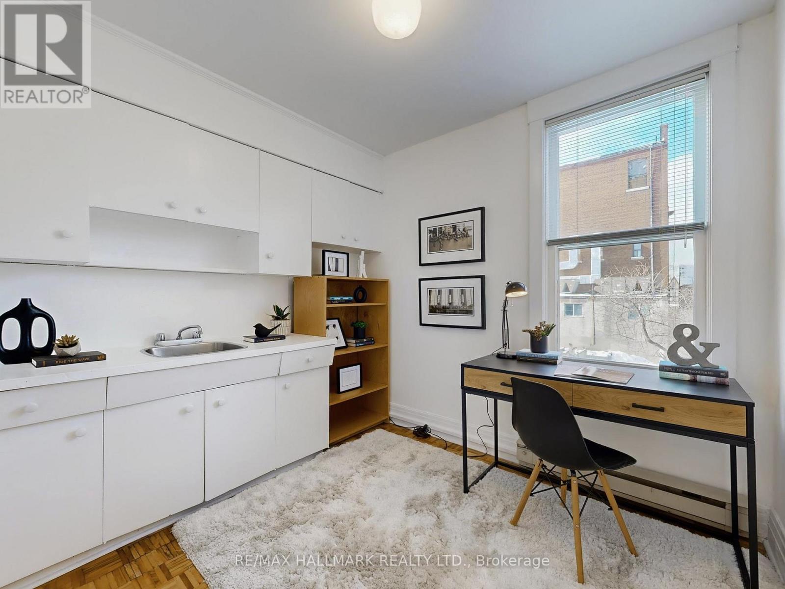 242 Delaware Avenue, Toronto, ON - Indoor Photo Showing Office