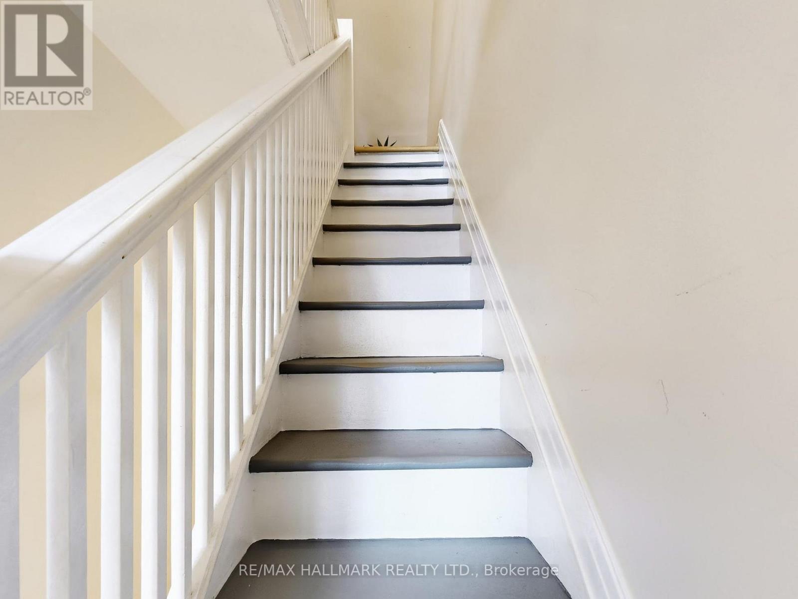 242 Delaware Avenue, Toronto, ON - Indoor Photo Showing Other Room