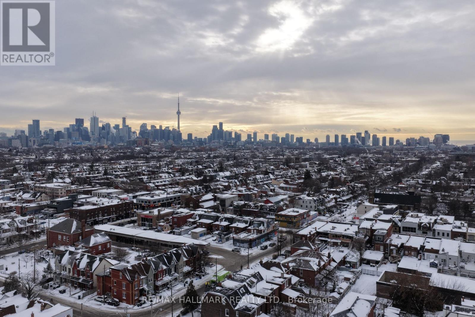 242 Delaware Avenue, Toronto, ON - Outdoor With View