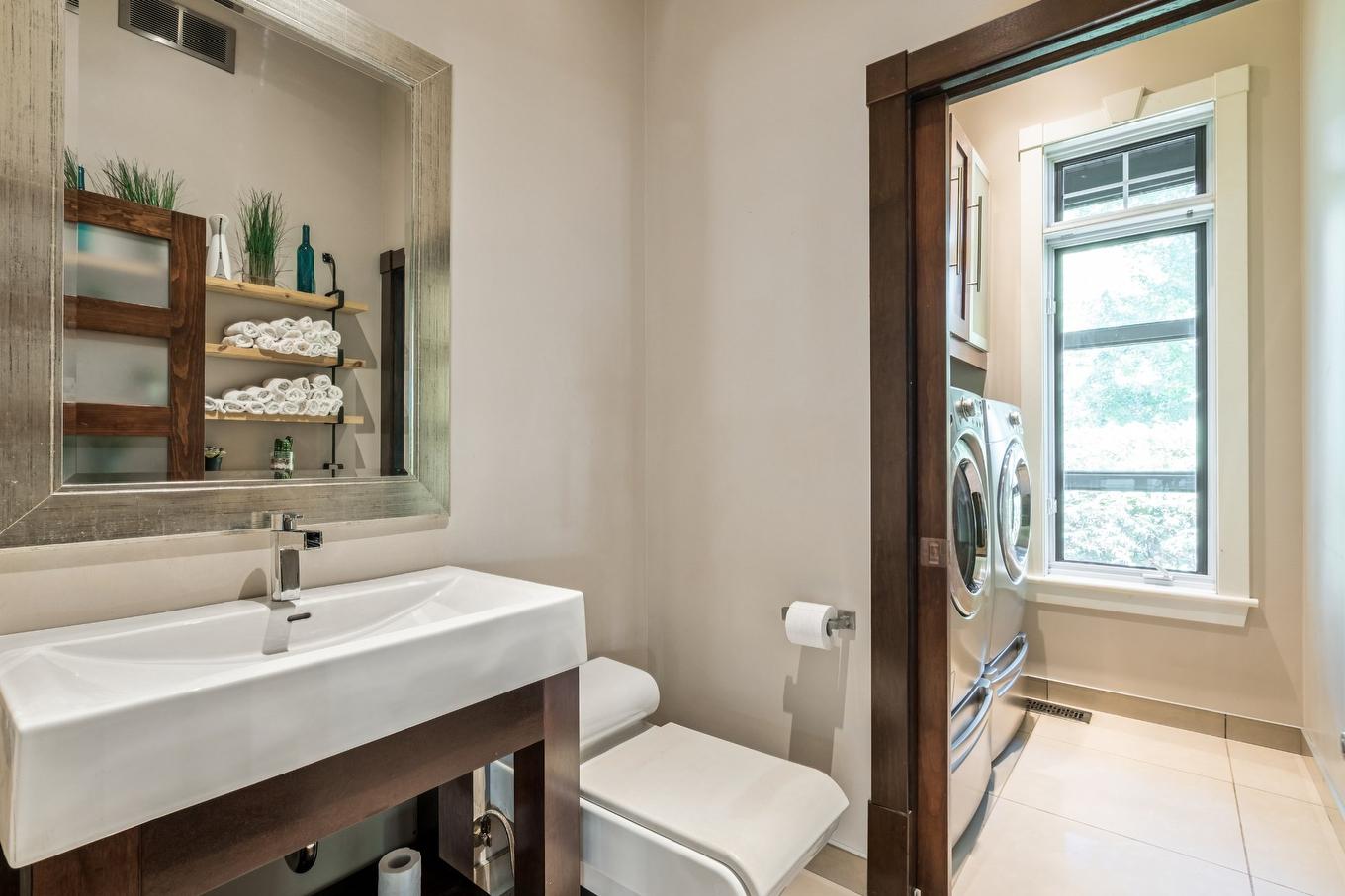 Salle d'eau - 7Z 11E Avenue, Laval (Auteuil), QC - Indoor Photo Showing Bathroom