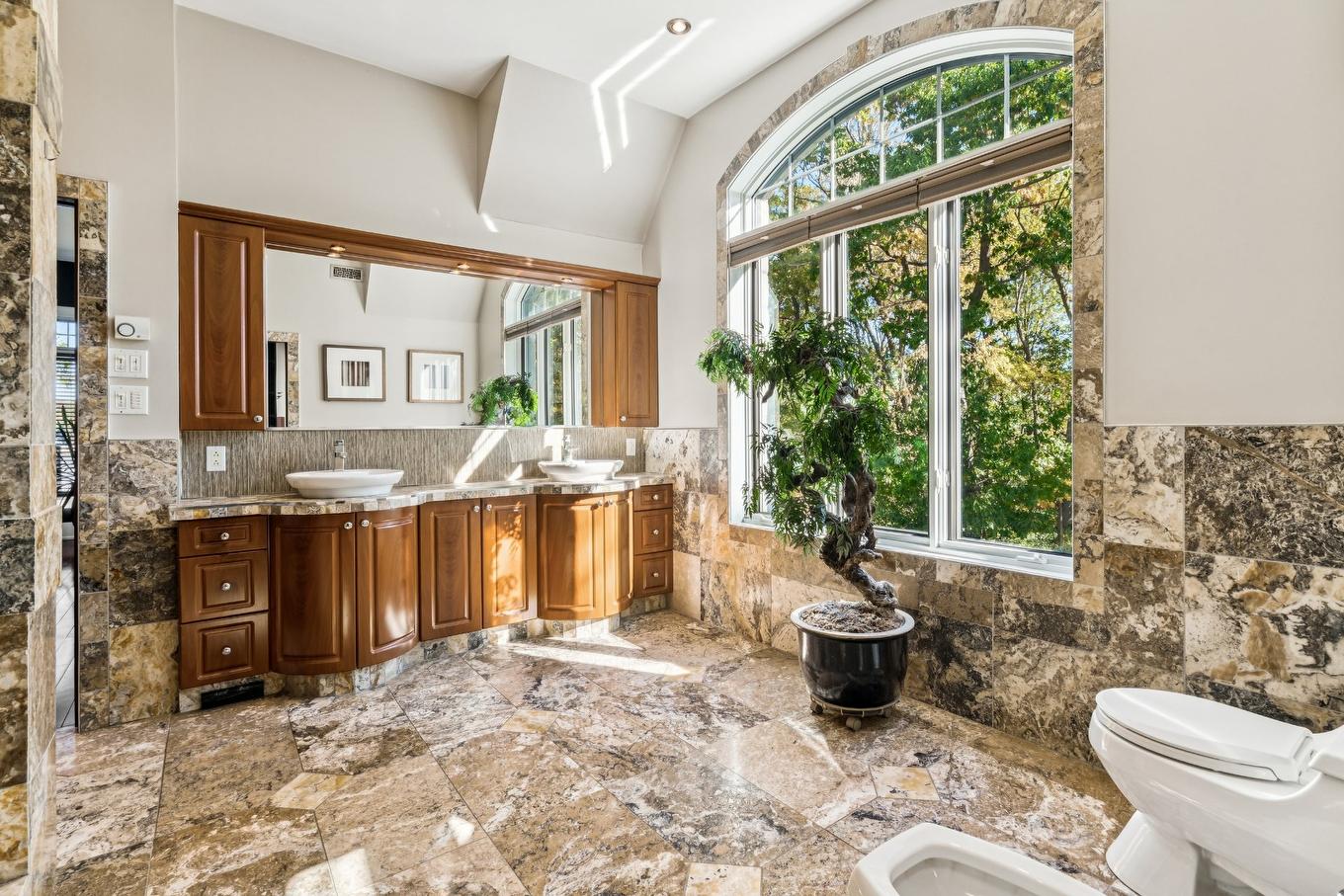 Salle de bains attenante à la CCP - 7Z 11E Avenue, Laval (Auteuil), QC - Indoor Photo Showing Bathroom