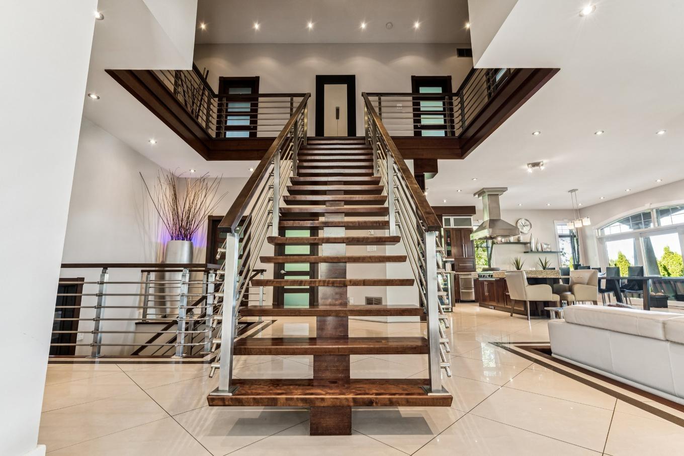 Escalier - 7Z 11E Avenue, Laval (Auteuil), QC - Indoor Photo Showing Other Room