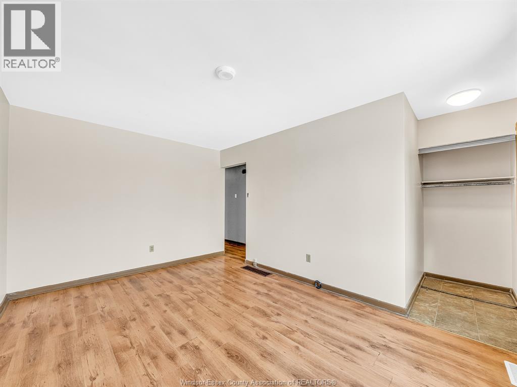 979 Mckay Avenue, Windsor, ON - Indoor Photo Showing Other Room