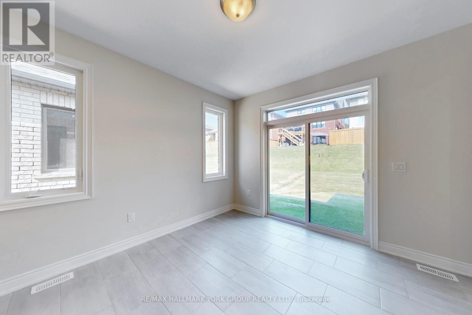 2966 Monarch Drive, Orillia, ON - Indoor Photo Showing Other Room