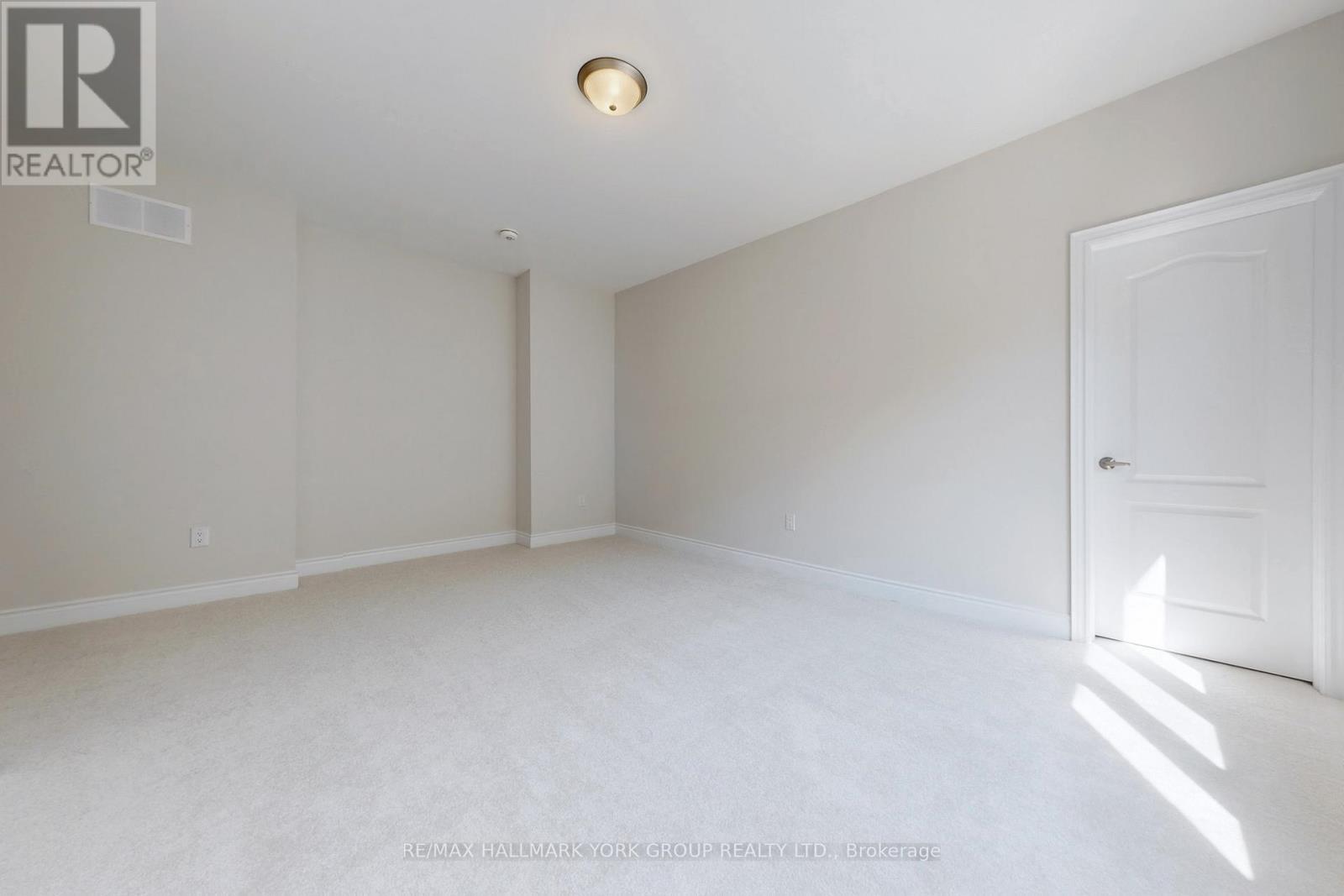 2966 Monarch Drive, Orillia, ON - Indoor Photo Showing Other Room