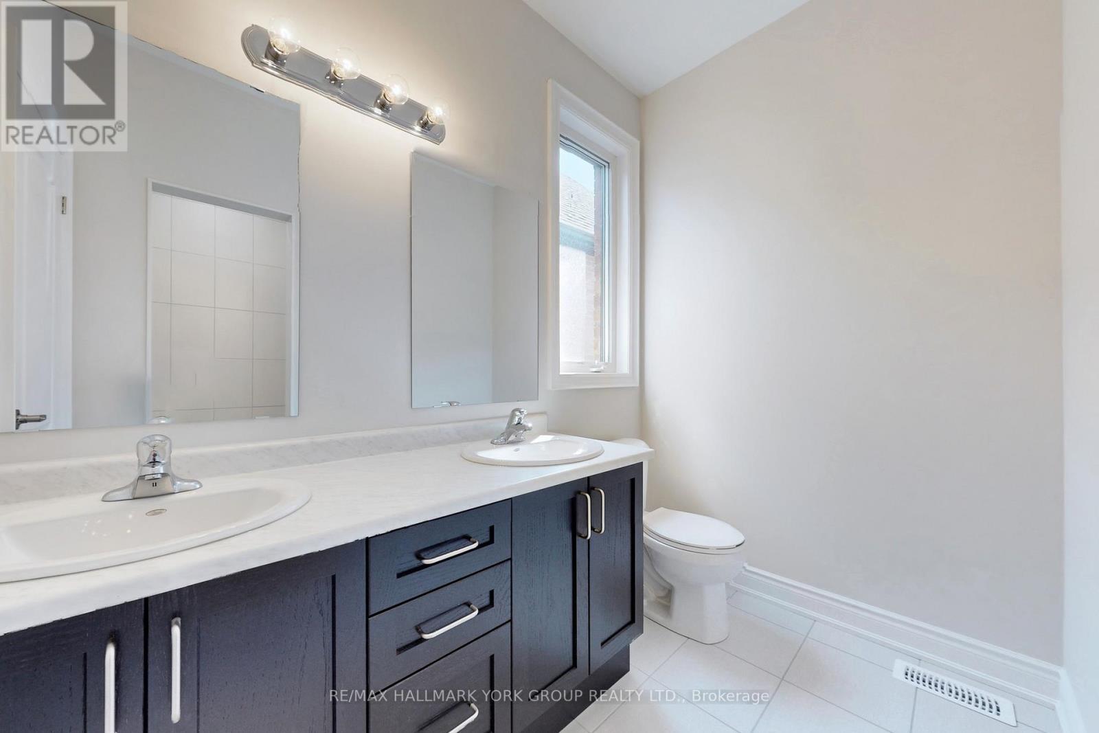 2966 Monarch Drive, Orillia, ON - Indoor Photo Showing Bathroom