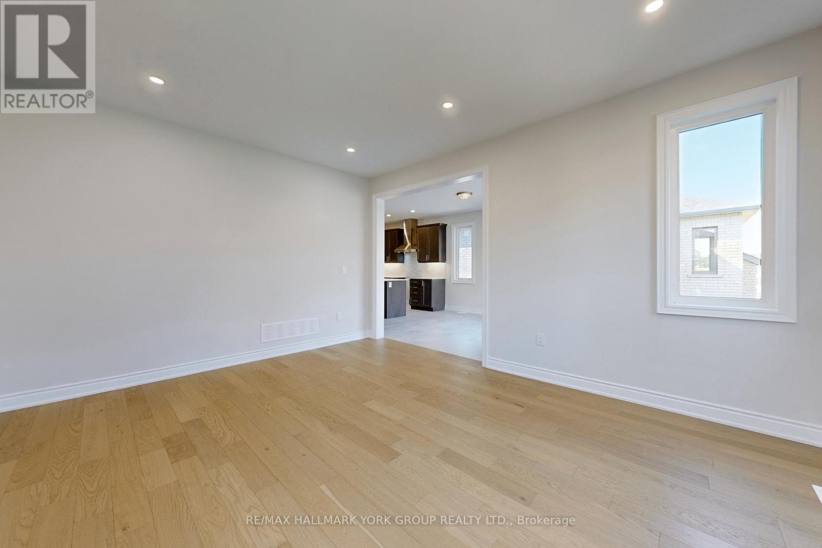 2966 Monarch Drive, Orillia, ON - Indoor Photo Showing Other Room