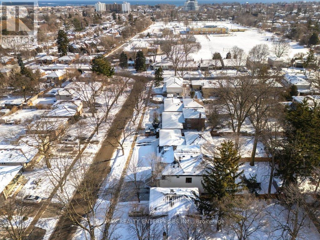 1438 Garnet Avenue, Mississauga, ON - Outdoor With View