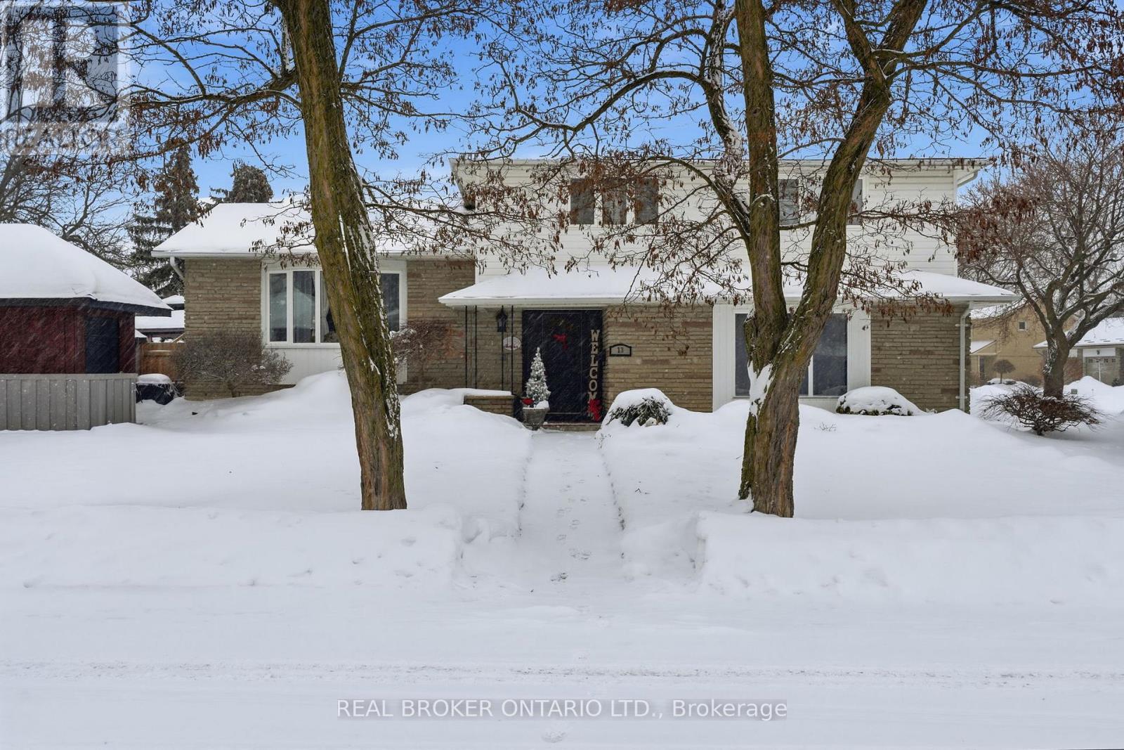 Welcome to 13 Pine Tree Cres - 13 Pine Tree Crescent, Brampton, ON - Outdoor