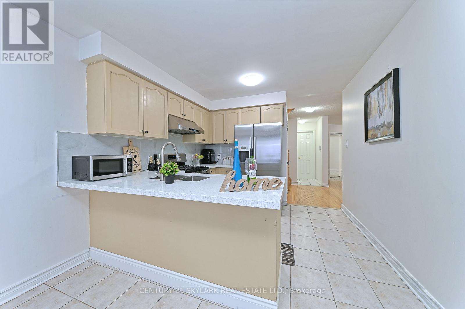 38 Marotta Avenue, Brampton, ON - Indoor Photo Showing Kitchen
