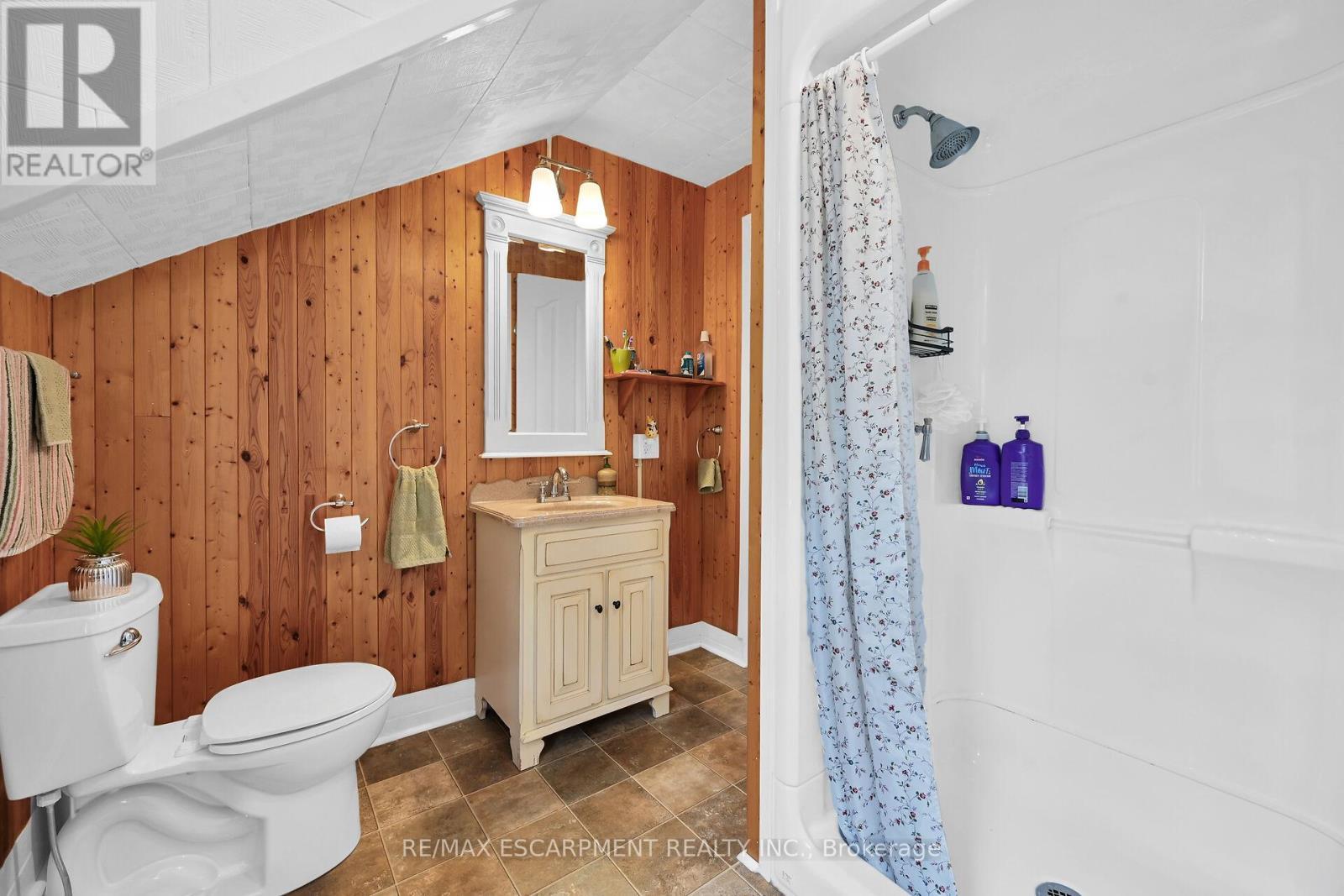 463 Concession 14 Road, Haldimand, ON - Indoor Photo Showing Bathroom