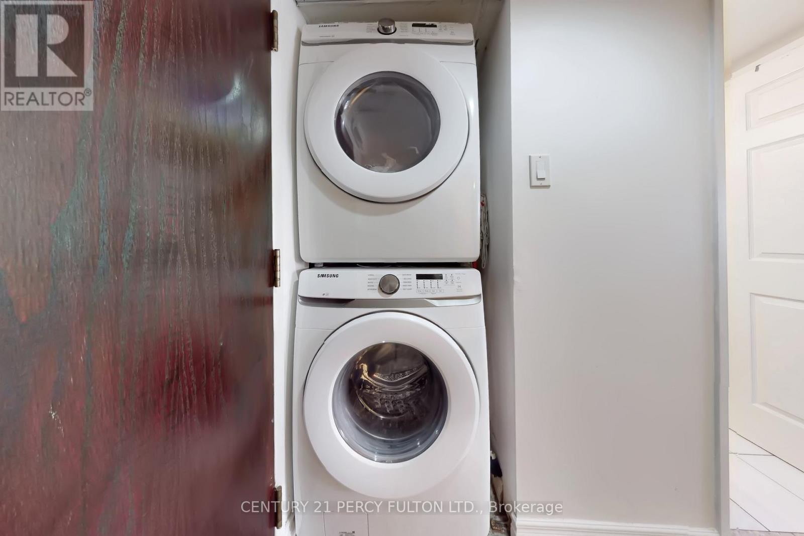 703 - 736 Bay Street, Toronto, ON - Indoor Photo Showing Laundry Room