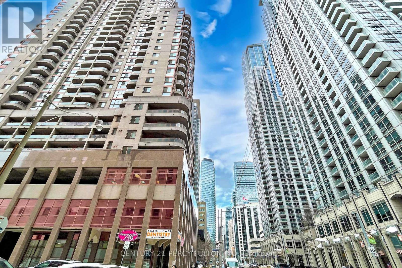 703 - 736 Bay Street, Toronto, ON - Outdoor With Facade