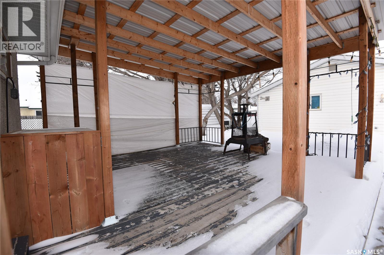 302 Main Street, White Fox, SK - Indoor Photo Showing Other Room