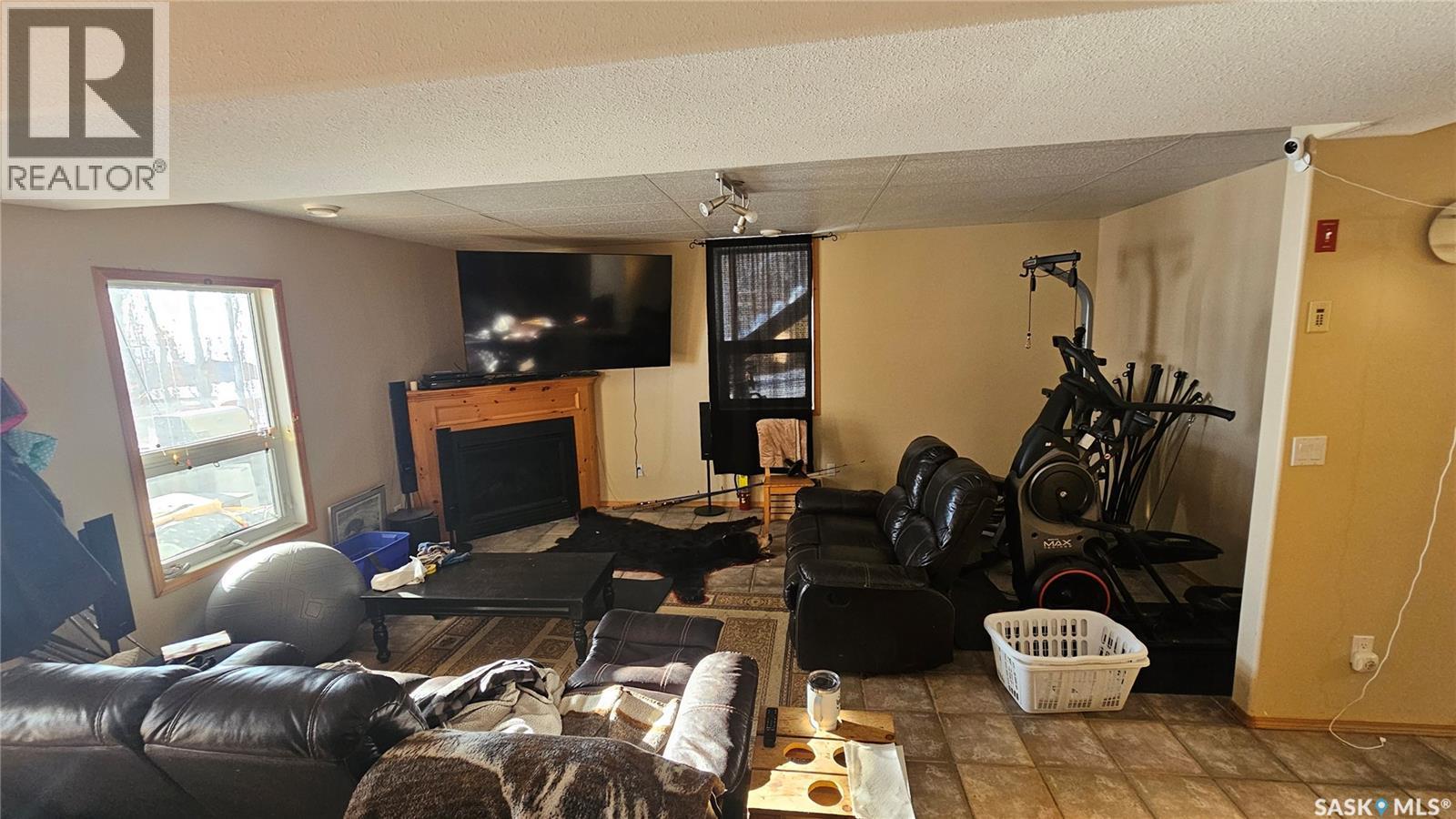 44 Lake Avenue, Meota Rm No.468, SK - Indoor With Fireplace