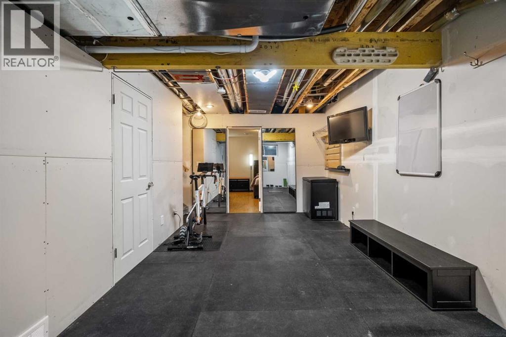 32 Auburn Bay Boulevard Se, Calgary, AB - Indoor Photo Showing Other Room