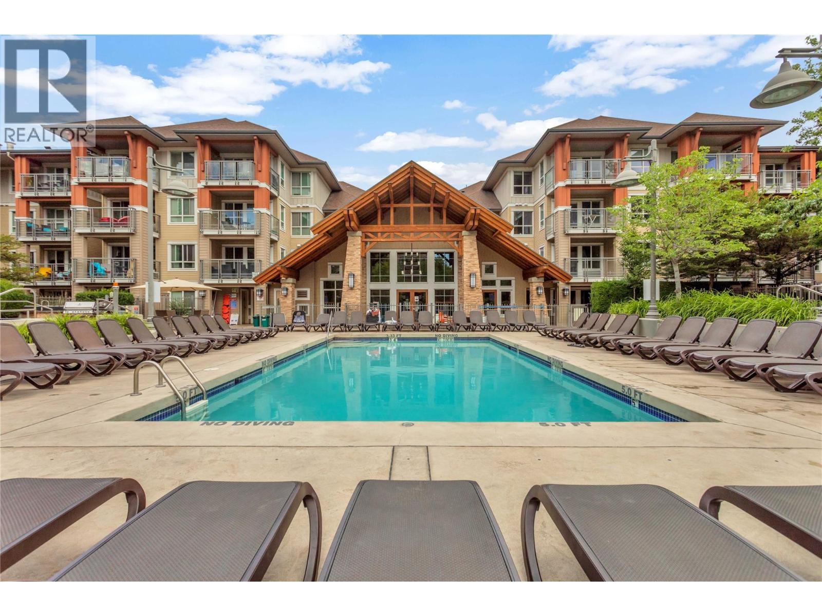 1099 Sunset Drive Unit# 341, Kelowna, BC - Outdoor With In Ground Pool