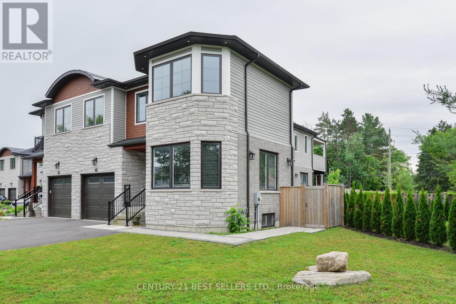 181 Anglo Street, Bracebridge, ON - Outdoor