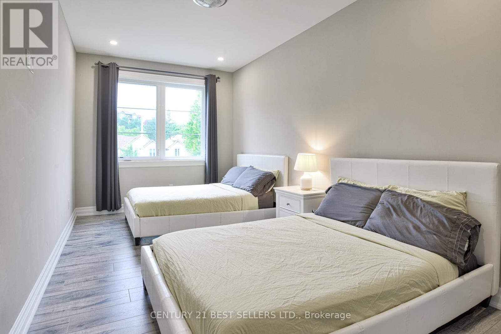 181 Anglo Street, Bracebridge, ON - Indoor Photo Showing Bedroom