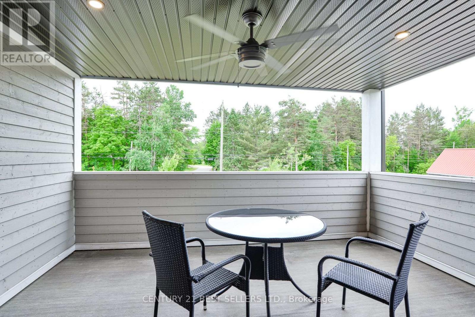 181 Anglo Street, Bracebridge, ON - Outdoor With Deck Patio Veranda With Exterior