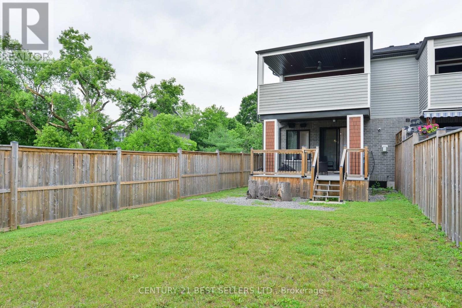 181 Anglo Street, Bracebridge, ON - Outdoor With Deck Patio Veranda
