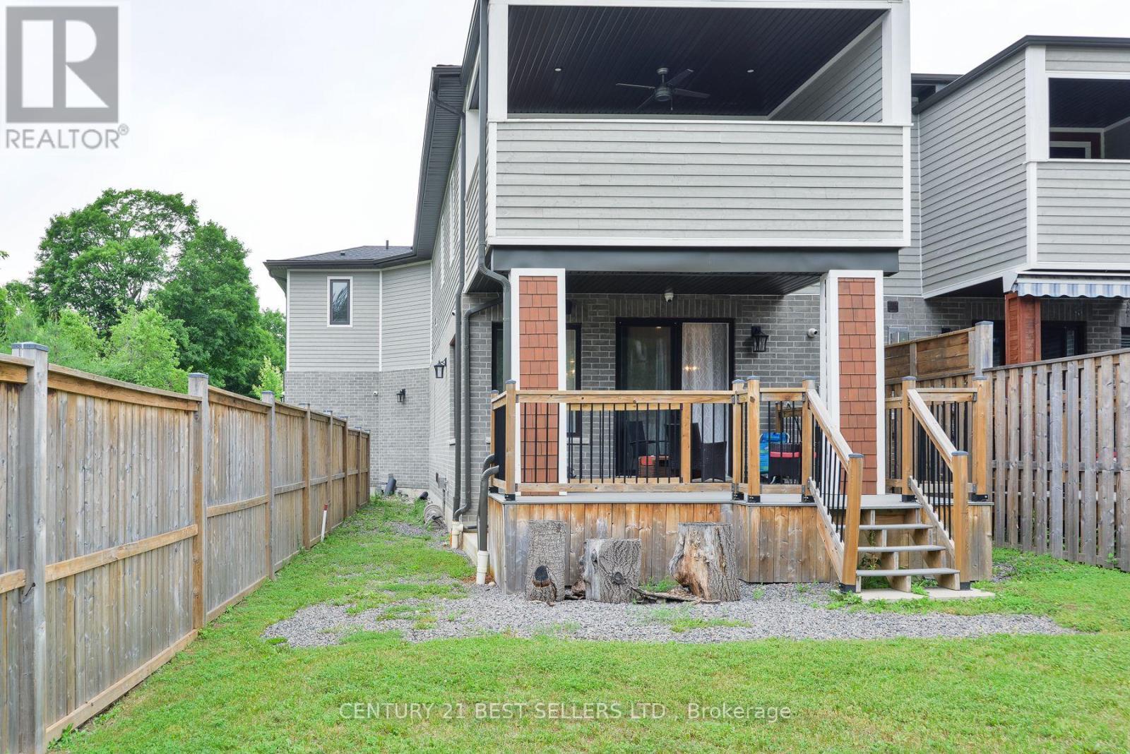 181 Anglo Street, Bracebridge, ON - Outdoor With Deck Patio Veranda