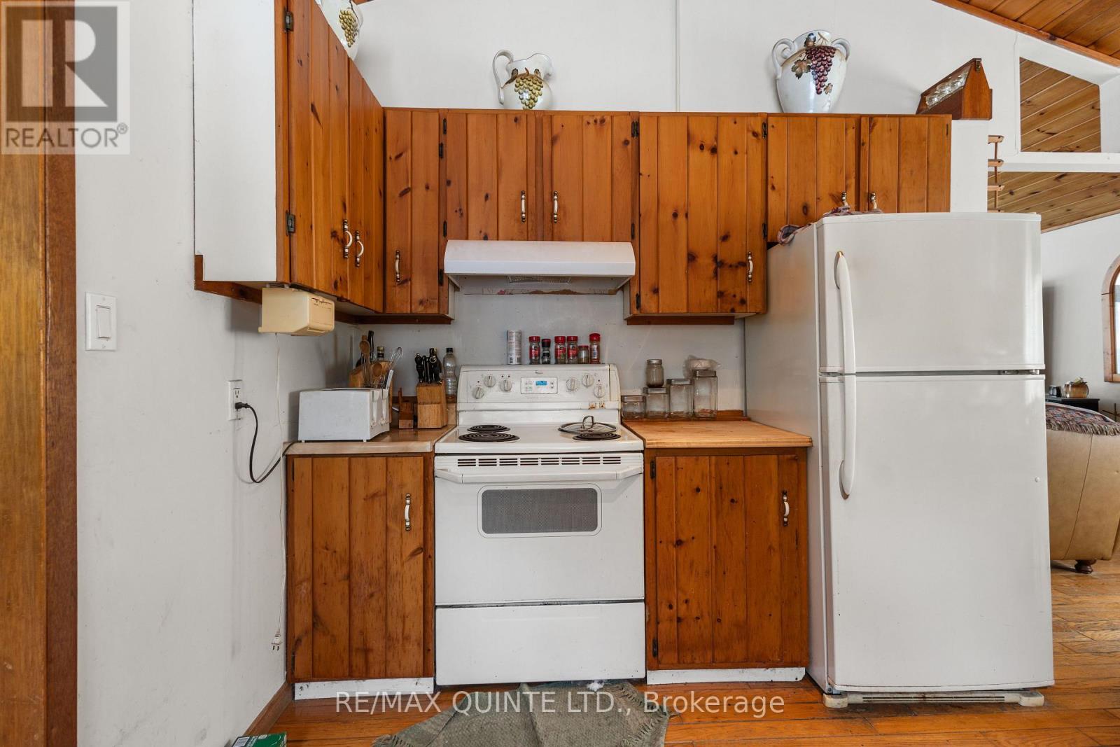 597 Harold Road, Stirling-Rawdon (Rawdon Ward), ON - Indoor Photo Showing Kitchen