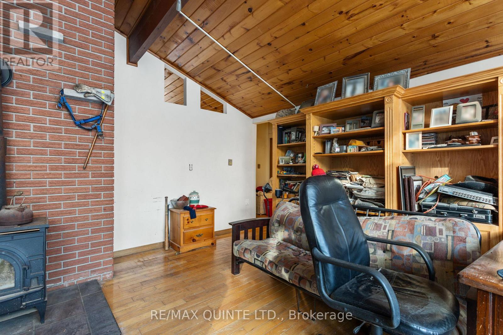 597 Harold Road, Stirling-Rawdon (Rawdon Ward), ON - Indoor With Fireplace