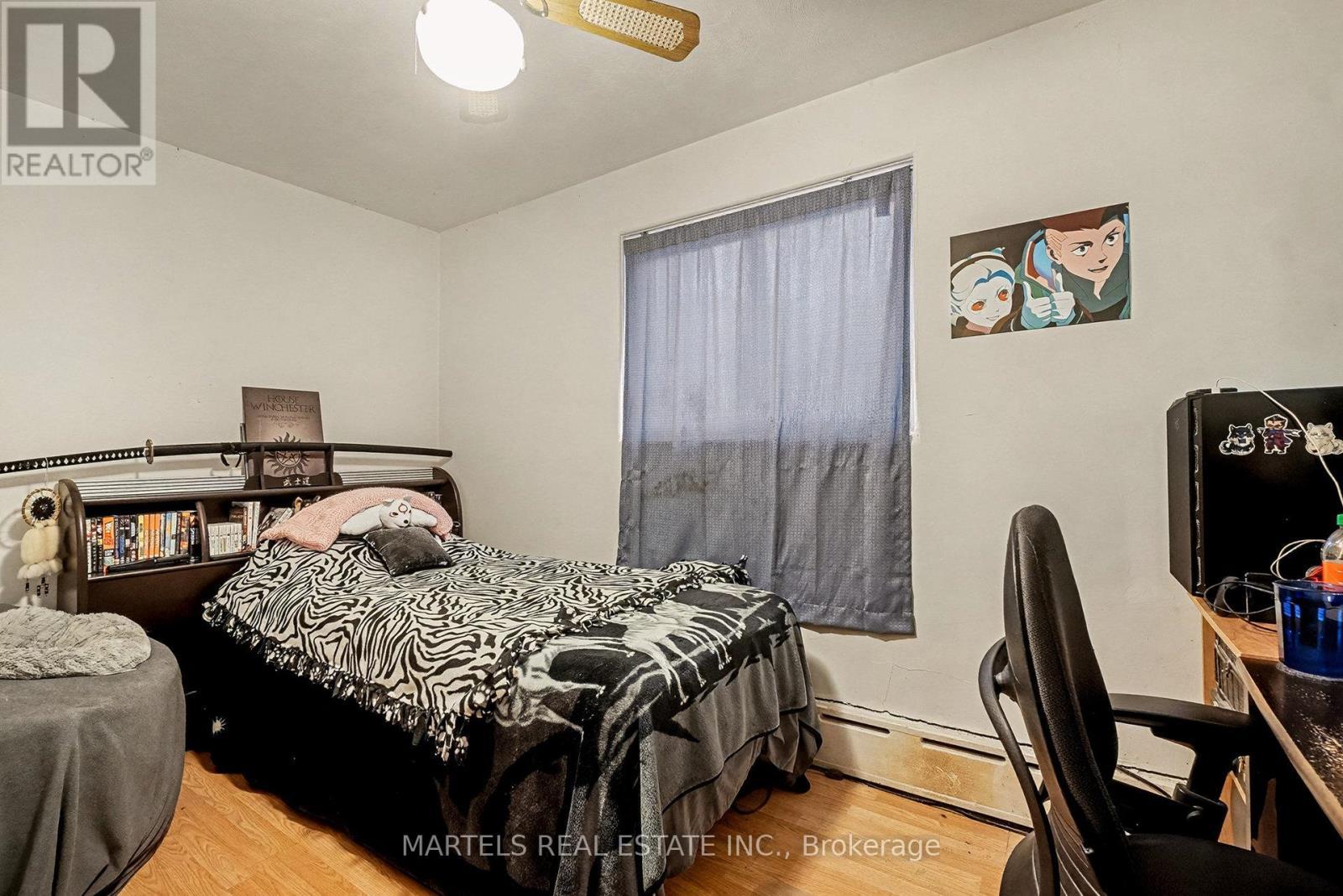 109 Lavergne Street, Ottawa, ON - Indoor Photo Showing Bedroom