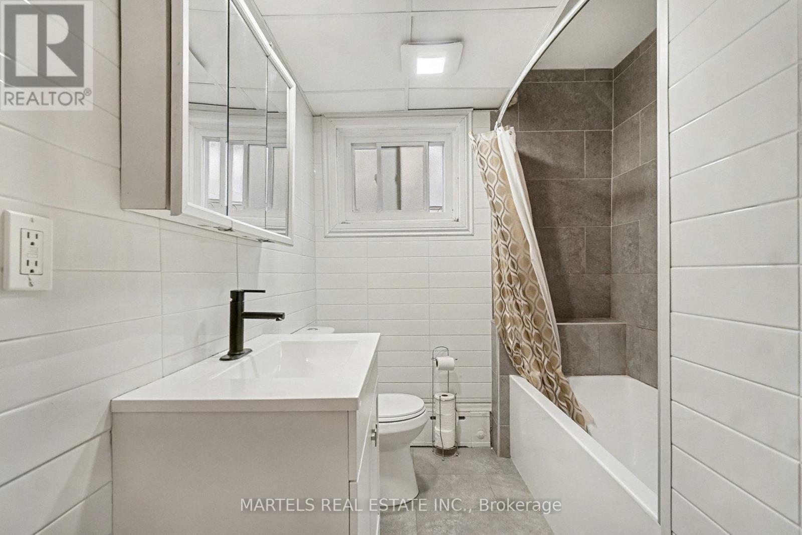 Apt 3 - 109 Lavergne Street, Ottawa, ON - Indoor Photo Showing Bathroom