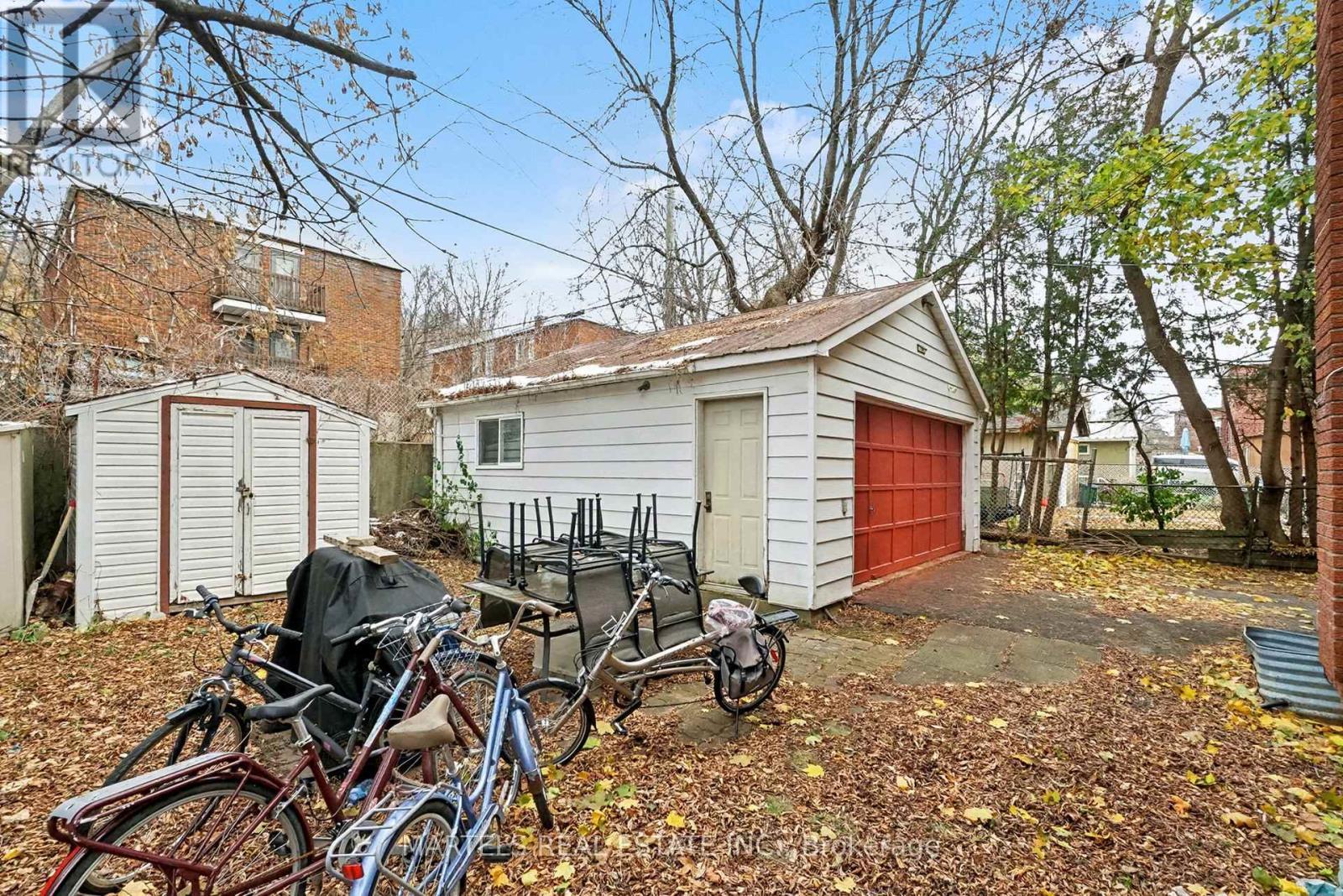 2 sheds & double garage rented - 109 Lavergne Street, Ottawa, ON - Outdoor