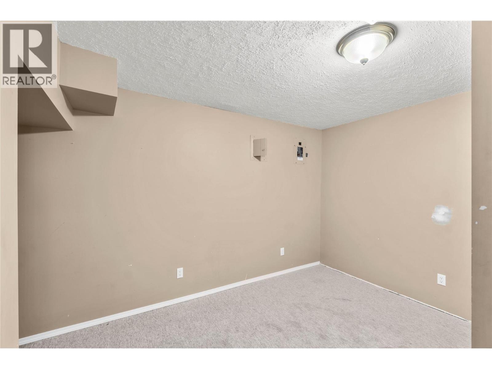 1253 Highridge Drive, Kamloops, BC - Indoor Photo Showing Other Room