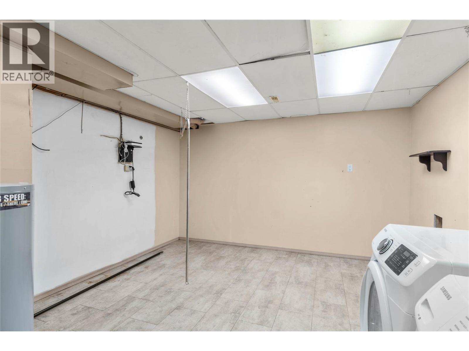 1253 Highridge Drive, Kamloops, BC - Indoor Photo Showing Basement