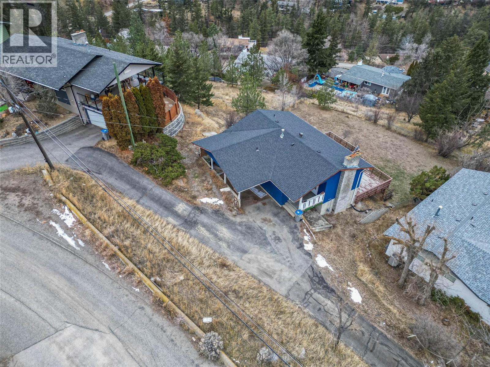 1253 Highridge Drive, Kamloops, BC - Outdoor