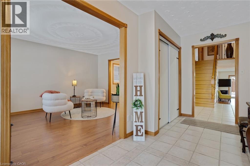 35 Southview Crescent, Cambridge, ON - Indoor Photo Showing Other Room