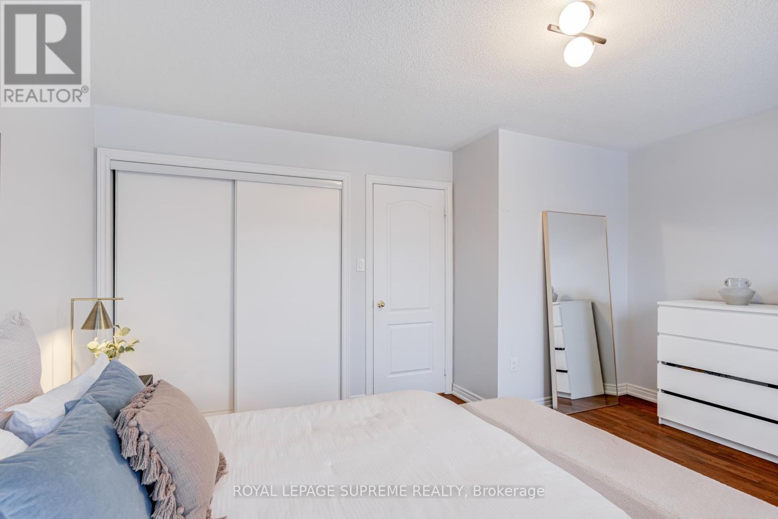 71 Luisa Street, Bradford West Gwillimbury, ON - Indoor Photo Showing Bedroom